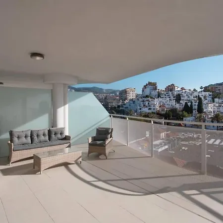3 Bedroom Luxury In Benalmádena