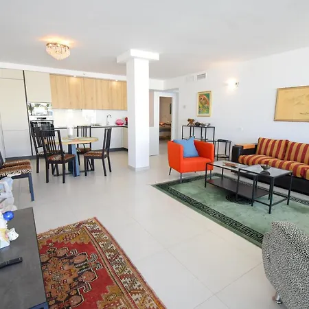 3 Bedroom Luxury In Lejlighed
